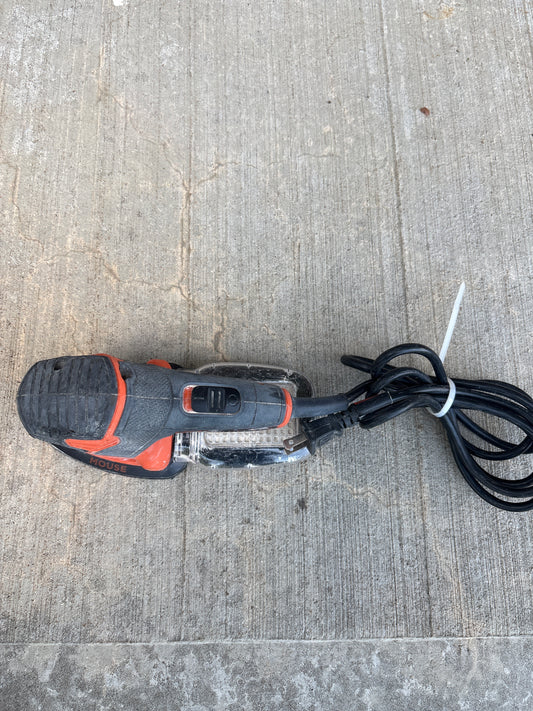 Black & Decker Mouse Palm Sander – Rental